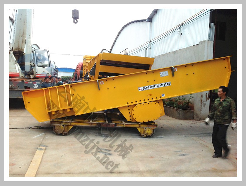 大理陳總6013給料機(jī)ZFC250二合一及4YK2460發(fā)貨現(xiàn)場(chǎng)